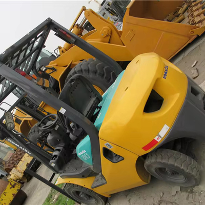 Shanghai Yard utilisé Komatsu 3 tonnes diesel FD30 chariot élévateur avec dans les ateliers de réparation de machines