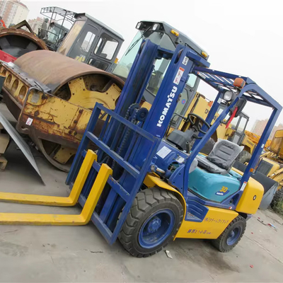 3 tonnes de chariot élévateur KOMATSU FD30 FD25 FD50 1,5 tonne 2,5 tonne 3 tonnes 5 tonnes fabriqué au Japon