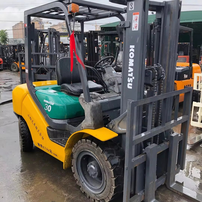 Camion élévateur diesel de 3 tonnes FD30 de Komatsu utilisé à Shanghai au Japon