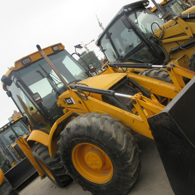 JCB 4CX 3CX Chargeuse à pelle utilisée 17000-18000 kg Poids de la machine pour l'usine de fabrication