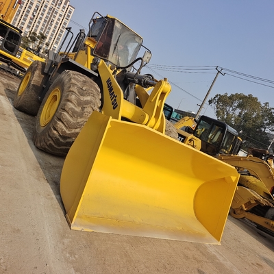 Chargeur à roues japonais Komatsu WA470-3 avec 194 kW et 21640-21650 kg de poids de la machine