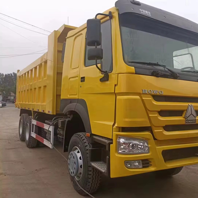 Camion à rouleaux de 6x4 Howo Camion à rouleaux d'occasion 375 Camion diesel 10825mmx2496mmx3450mm