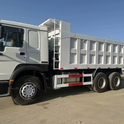 Camions lourds 6x4 Shacman et HOWO Camion à décharge Camion à bascule avec contrôle de vitesse