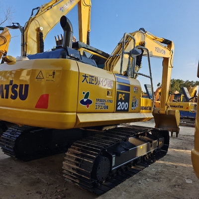 Excavateur Komatsu PC200-8 hydraulique avec une capacité de seau de 1,2 CBM