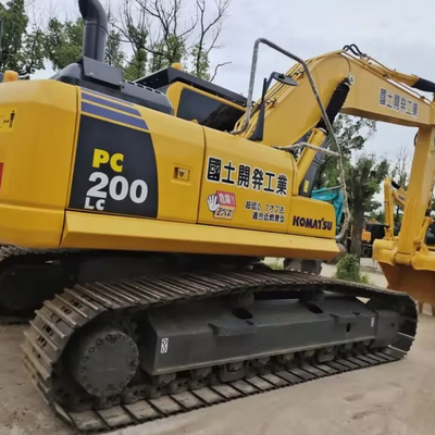 Excavateur hydraulique Komatsu PC200-8 en excellent état avec 800 heures