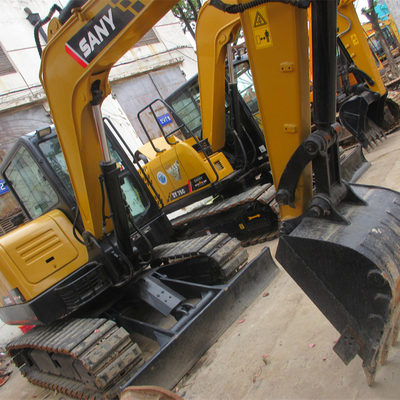 Excavateur à rouleaux Sany SY 60C d'occasion avec de courtes heures de travail et une grande capacité de seau