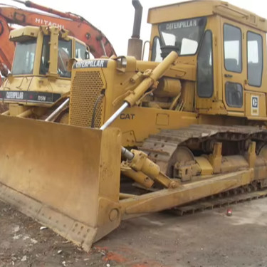 Les travaux de construction obtiennent des bulldozers usés Caterpillar D7g D8r avec pompe hydraulique originale