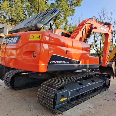 Excavateur Doosan DX225 d'occasion de 2018 Excavateur à rampe de 22 tonnes avec pompe hydraulique originale
