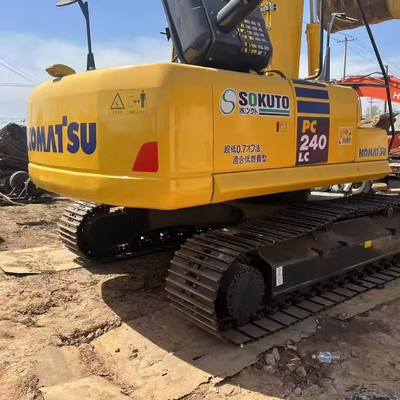 800 heures de travail Komatsu PC240LC Excavateur 240LC 24 tonnes Moteur de déplacement de la terre moyenne