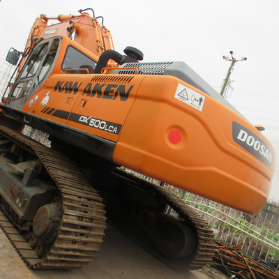Excavateur Doosan utilisé DX225LC DX225 DX140 DX150 DX300LC DX500LC pour les travaux de construction