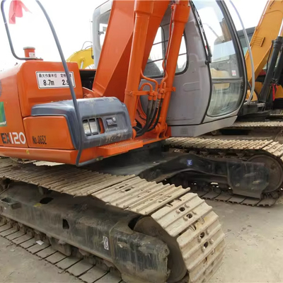 Les excavateurs Hitachi ZX120-3 sont en parfait état.