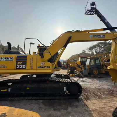 Excavateur PC220-8 Komatsu d'occasion avec 1cbm de capacité de seau et chaussures de piste d'occasion