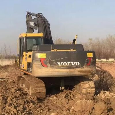 Excavateur Volvo EC200D de 20 tonnes en bon état et destiné à l'équipement de construction d'occasion