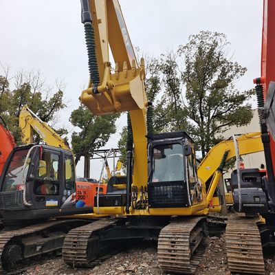 Excavateur Cat 315D de 15 tonnes d'occasion avec une puissance de 140 kW et une profondeur maximale de creusement de 6810 mm