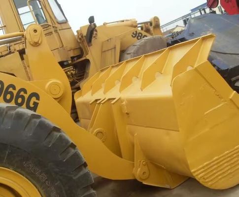 Chargeur avant Caterpillar 966G en excellent état pour les travaux lourds
