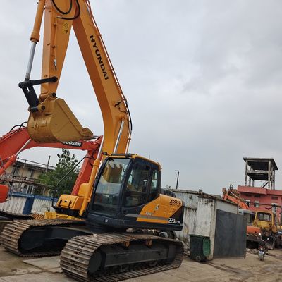 Pompes hydrauliques Hyundai220Lc-9s Excavateur avec de faibles heures et une puissance de creusement élevée
