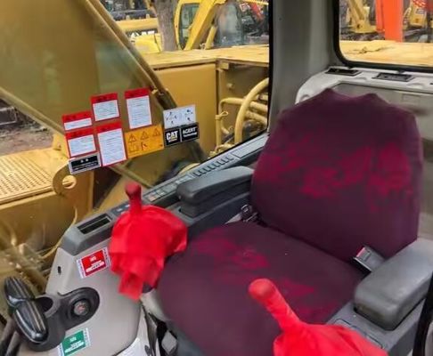 Japon 320C Excavateur Caterpillar d'occasion modèle 2018 avec capacité de 0,9 seau