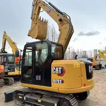 Excavateur d'occasion CAT 307E avec cylindre hydraulique d'origine et moteur turbo C2.6 DI