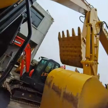 Excavateur Cat 330 d'occasion 31000 KG Poids de la machine 2020 Année Parfaite pour la construction