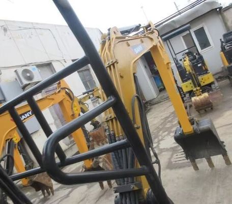 Excavateur SANYsy26U d'occasion avec cylindre hydraulique d'origine et efficacité de travail élevée