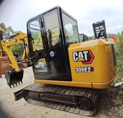 Excavateur d'occasion Caterpillar CAT306E2 avec année 2018 et 6800 kg de poids de la machine