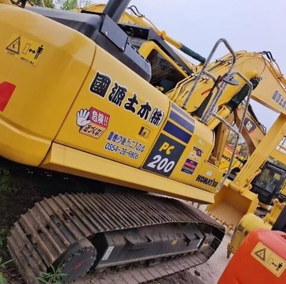 Le PC200-8 est fabriqué au Japon par Komatsu.