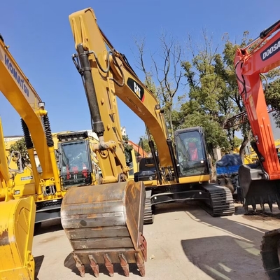 Utilisés Caterpillar 320D2 Excavator 20 Tonnes Machines de construction avec 1200 heures de travail
