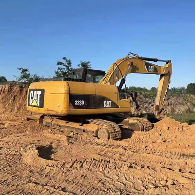 Excavateur hydraulique CAT 323D2L 2018 avec 1200 heures de travail en excellent état de fonctionnement